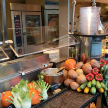 Ökologisch erzeugte Lebensmittel aus der Region in den städtischen Kantinen auf gutem Weg!