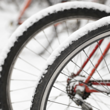 Auf zwei Rädern durch die Winterzeit – und  der Gemeinsinn wächst